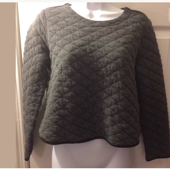 J. CREW Charcoal Gray Black Quilted Crop Sweatshirt Long Sleeves Textured Knit - Picture 2 of 8